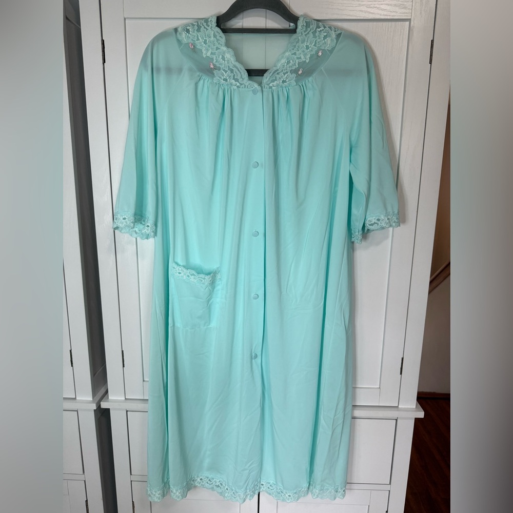 Vintage Shadowline Nylon Robe Housecoat Small Aqua Blue Lace Trim Button Front